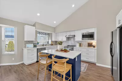 2384 W Frontier St, Riverton, UT 84065 - Photo 7