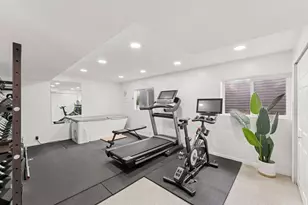 6877 Pine View Cir, Salt Lake City, UT 84121 - Photo 27