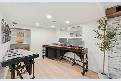 6877 Pineview Cir, Salt Lake City, UT 84121 - Photo 23