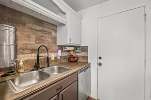 2992 W 2960 S, West Valley, UT 84119 - Photo 7