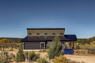 152 W Bryce Gate Cir, Hatch, UT 84735 - Photo 1