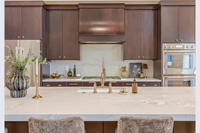 9637 S Tannenbaum Cv, Sandy, UT 84092 - Photo 11