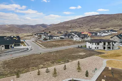 3083 W Wasatchback Dr #702, Mountain Green, UT 84050 - Photo 13