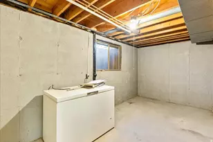 3355 W Meadowbrook Dr, Salt Lake City, UT 84119 - Photo 37