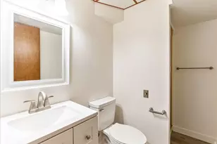 3355 W Meadowbrook Dr, Salt Lake City, UT 84119 - Photo 31