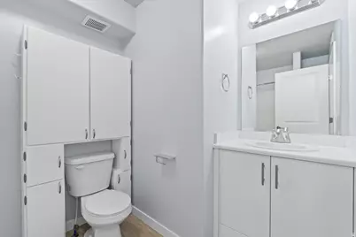 1004 N 1090 W #203, Orem, UT 84057 - Photo 7