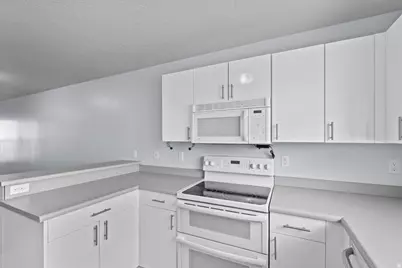 1004 N 1090 W #203, Orem, UT 84057 - Photo 7