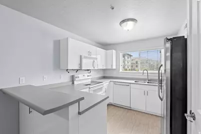 1004 N 1090 W #203, Orem, UT 84057 - Photo 5