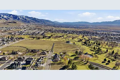 139 Fairway Dr, Smithfield, UT 84335 - Photo 13