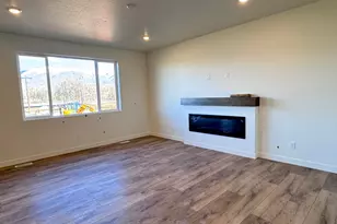 964 W Motor Vu Dr, Riverdale, UT 84405 - Photo 7