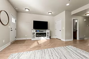 255 W 2700 N, Pleasant View, UT 84414 - Photo 7