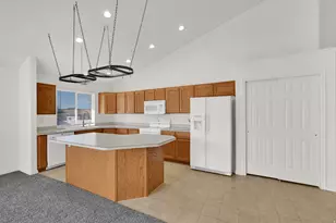 2953 W 4650 S, Roy, UT 84067 - Photo 9