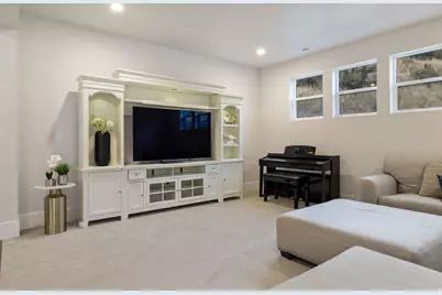 1876 W Oakwood Cir N, Lehi, UT 84043 - Photo 65