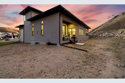 1876 W Oakwood Cir N, Lehi, UT 84043 - Photo 75