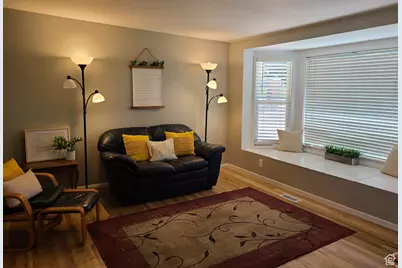 425 E 500 N, Kaysville, UT 84037 - Photo 7