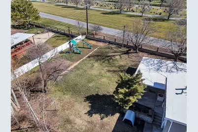 425 E 500 N, Kaysville, UT 84037 - Photo 37