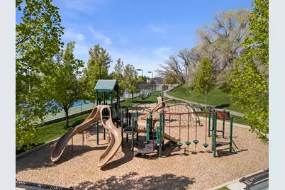 1 Quietwood Ln, Sandy, UT 84092 - Photo 37