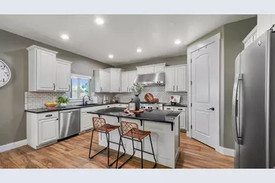 412 S 350 E, Pleasant Grove, UT 84062 - Photo 3
