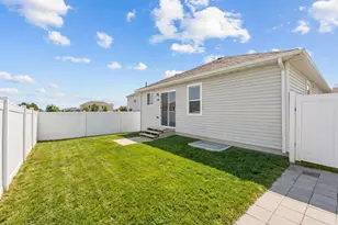 4624 N Maple Dr, Eagle Mountain, UT 84005 - Photo 19