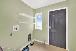 4624 N Maple Dr, Eagle Mountain, UT 84005 - Photo 9