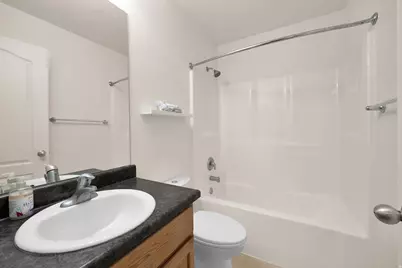 4624 N Maple Dr, Eagle Mountain, UT 84005 - Photo 13