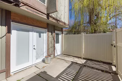 5489 S Willow Ln, Murray, UT 84107 - Photo 9