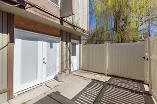 5489 S Willow Ln, Murray, UT 84107 - Photo 9