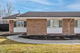 4820 S 3 Fountains Dr, Murray, UT 84107 - Photo 39