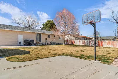 12433 S Harvest Ave W, Riverton, UT 84065 - Photo 41