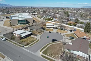 10366 S Larkspur Cir, Sandy, UT 84094 - Photo 37