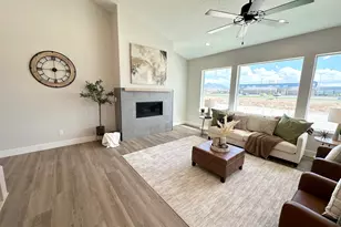 634 E Cedar Ct, Grantsville, UT 84029 - Photo 9