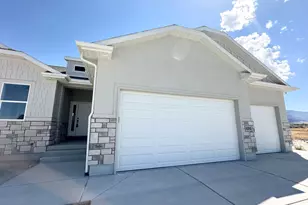 634 E Cedar Ct, Grantsville, UT 84029 - Photo 3