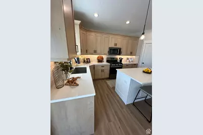 634 E Cedar Ct, Grantsville, UT 84029 - Photo 17