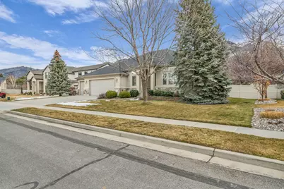 9445 S Marksbury Cir, Sandy, UT 84092 - Photo 3