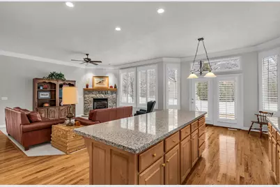 9445 S Marksbury Cir, Sandy, UT 84092 - Photo 15