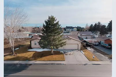 240 E Center St, Lindon, UT 84042 - Photo 1