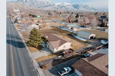 240 E Center St, Lindon, UT 84042 - Photo 13