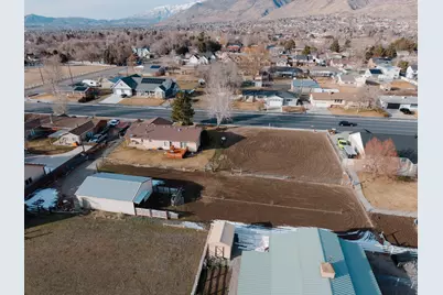 240 E Center St, Lindon, UT 84042 - Photo 3