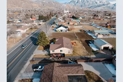 240 E Center St, Lindon, UT 84042 - Photo 17