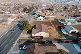 240 E Center St, Lindon, UT 84042 - Photo 17