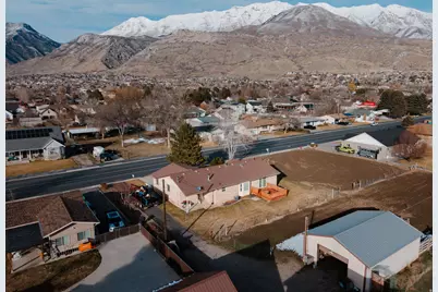 240 E Center St, Lindon, UT 84042 - Photo 13