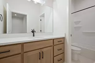 7029 W Lake Ave, South Jordan, UT 84009 - Photo 19