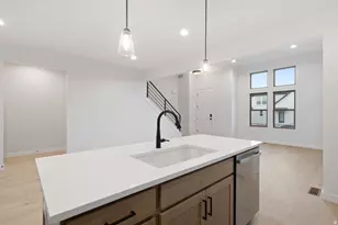 7029 W Lake Ave, South Jordan, UT 84009 - Photo 7