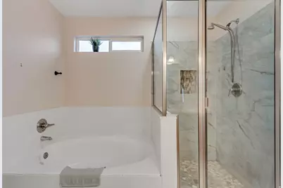 1024 W Manchester Dr N, North Salt Lake, UT 84054 - Photo 17