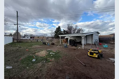 2113 W 5650 S, Roy, UT 84067 - Photo 17