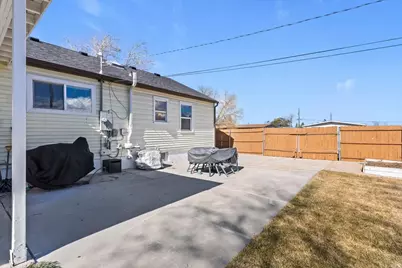 498 Parkway Ave, Tooele, UT 84074 - Photo 27