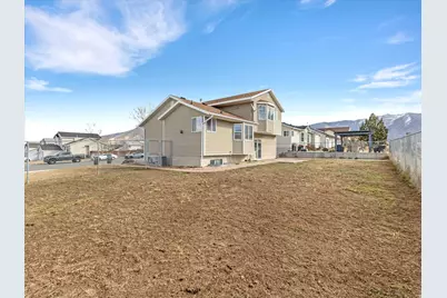 1266 E 850 N, Tooele, UT 84074 - Photo 17