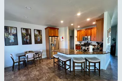 992 W 350 N, Roosevelt, UT 84066 - Photo 7