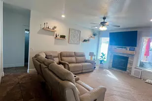 992 W 350 N, Roosevelt, UT 84066 - Photo 5