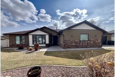 992 W 350 N, Roosevelt, UT 84066 - Photo 1